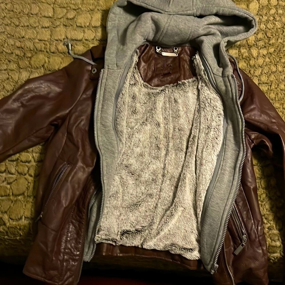 Small walnut new with tag juniors jacket.